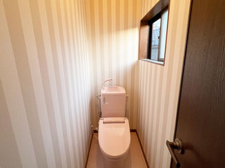 トイレリフォーム 内装ごとキレイになった、快適なレストルーム